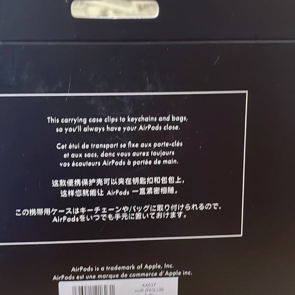 🆕 Kate Spade AirPods 3rd generation case headphones earbuds ladybug red black | - Picture 4 of 4